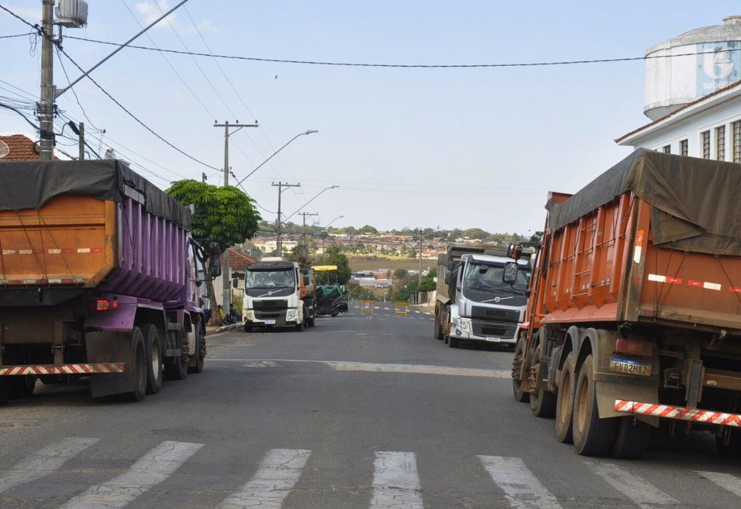 Prefeitura inicia etapa de recapeamento em Duartina
